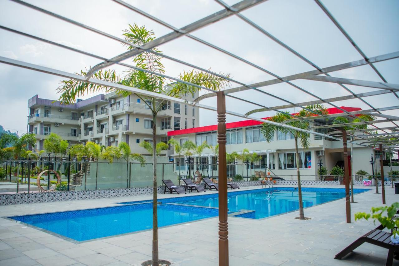 Quick 20 Riverside Hotel Amlekhganj Екстер'єр фото