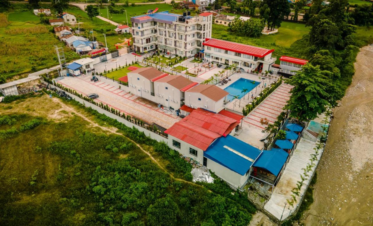 Quick 20 Riverside Hotel Amlekhganj Екстер'єр фото