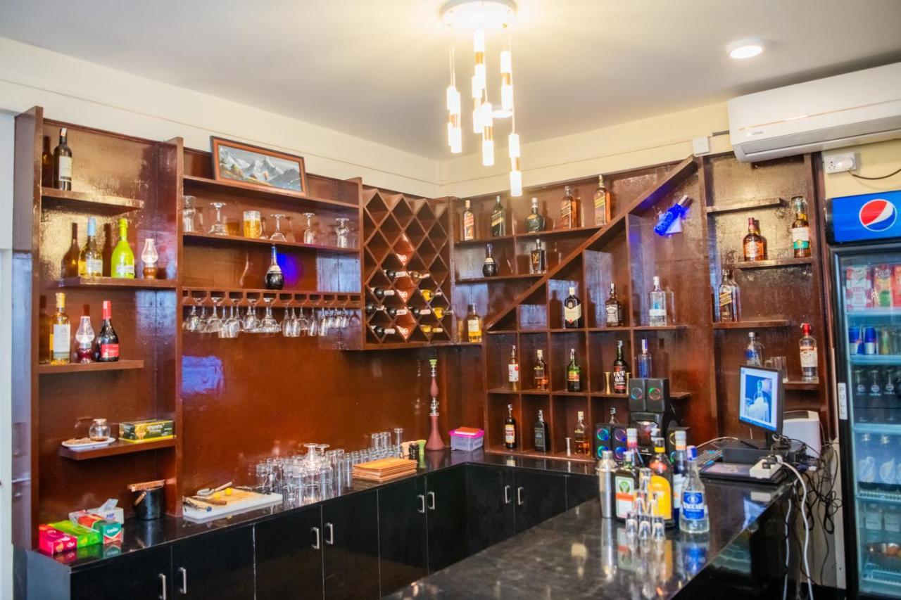 Quick 20 Riverside Hotel Amlekhganj Екстер'єр фото
